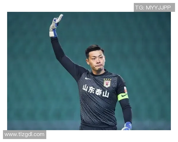 山东足球明星王大雷的职业生涯与成就全景解析 山东足球明星王大雷的职业生涯与成就全景解析